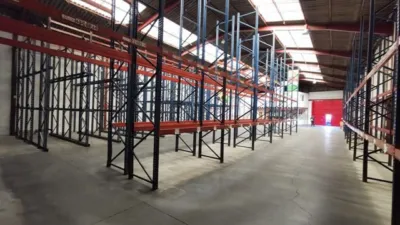 Nave industrial en alquiler en Siero, Granda-Tiñana-Hevia (Siero) de 2.200 €<span>/mes</span>