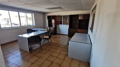 Nave industrial en alquiler en Siero, Granda-Tiñana-Hevia (Siero) de 2.200 €<span>/mes</span>