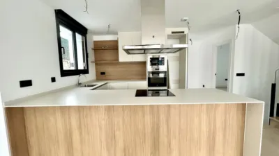 Semi-detached chalet on Avenida Santa Clara photo 7