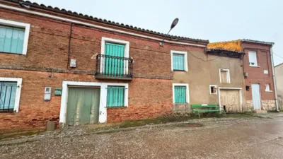 House in Padilla de Abajo photo 2