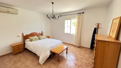 Chalet in Albatera photo 13