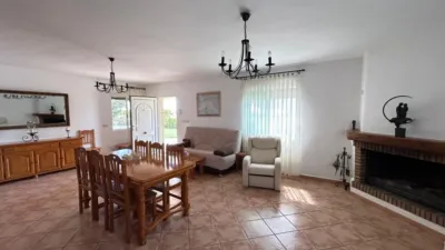 Casa – Albatera, Urbanización Serralba - Més
