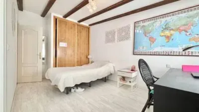 Apartment in Palacio photo 17