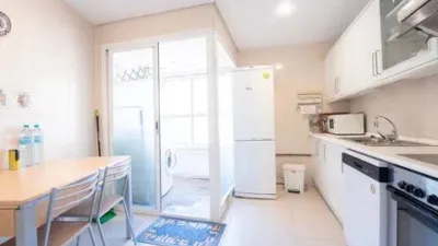 Apartment in Elcano-Los Bermejales photo 4