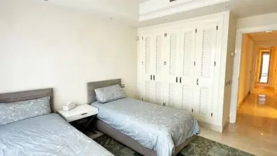 Apartment on Avenida Principe Salman, Alzambra Hills Club photo 25