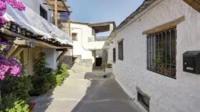 House in La Taha photo 3