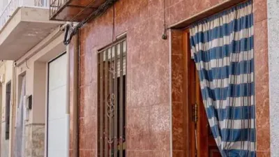 Terraced house on Calle de la Tercera Bandera photo 5