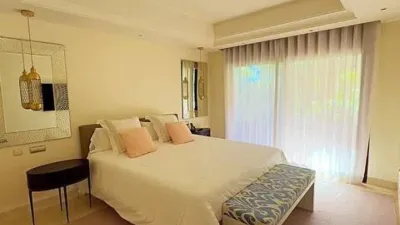 Apartment on Avenida Principe Salman, Alzambra Hills Club photo 26