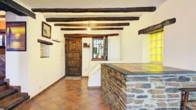 House in La Taha photo 14