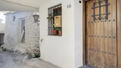 House in La Taha photo 8