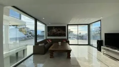 Chalet on Carrer Londres photo 11