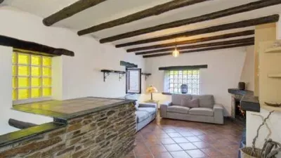 House in La Taha photo 9