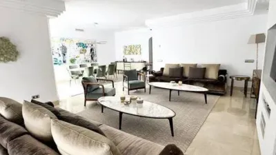 Apartment on Avenida Principe Salman, Alzambra Hills Club photo 10