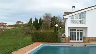Chalet in La Manjoya-Parroquias Sur photo 9