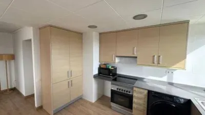 Apartment on Calle Cl Paz Azzati Cutanda photo 26