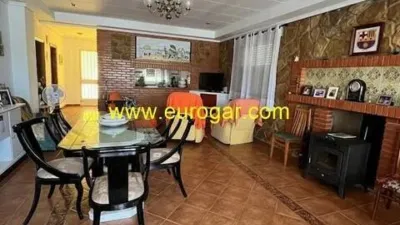 Chalet in Godelleta photo 4