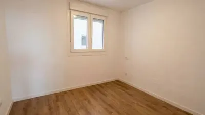 Piso en alquiler en Calle Colegio Virgen de la Milagrosa, Nueva Huca (Oviedo) de 1.300 €<span>/mes</span>