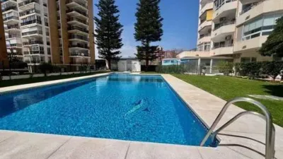 Apartment on the middle floor, Fuengirola, Costa del Sol. 2 bedrooms, 1 bathroom, built area 0 m². Location: first line of the beach, city, close to shops, close to the sea, complex 1st line of the beach. Orientation: east. Condition: excellent, recently renovated. Pool: community pool. Air conditioning: air conditioning. Views: sea. Features: covered terrace, private terrace. Kitchen: equipped. photo 14