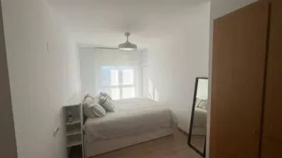Apartment on Calle Cl Paz Azzati Cutanda photo 14