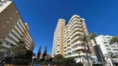 Apartment on the middle floor, Fuengirola, Costa del Sol. 2 bedrooms, 1 bathroom, built area 0 m². Location: first line of the beach, city, close to shops, close to the sea, complex 1st line of the beach. Orientation: east. Condition: excellent, recently renovated. Pool: community pool. Air conditioning: air conditioning. Views: sea. Features: covered terrace, private terrace. Kitchen: equipped. photo 12