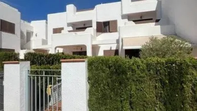 Terraced house on Calle Viena, 2 photo 3