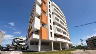 Piso en alquiler en Calle Colegio Virgen de la Milagrosa, Nueva Huca (Oviedo) de 1.300 €<span>/mes</span>