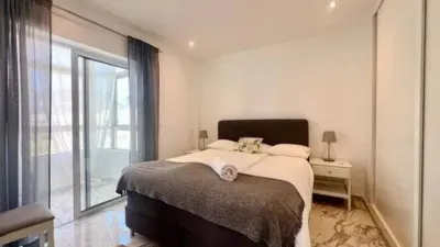 Apartment on the middle floor, Fuengirola, Costa del Sol. 2 bedrooms, 1 bathroom, built area 0 m². Location: first line of the beach, city, close to shops, close to the sea, complex 1st line of the beach. Orientation: east. Condition: excellent, recently renovated. Pool: community pool. Air conditioning: air conditioning. Views: sea. Features: covered terrace, private terrace. Kitchen: equipped. photo 9