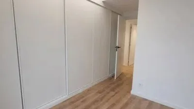 Piso en alquiler en Calle Colegio Virgen de la Milagrosa, Nueva Huca (Oviedo) de 1.300 €<span>/mes</span>