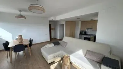 Apartment on Calle Cl Paz Azzati Cutanda photo 8