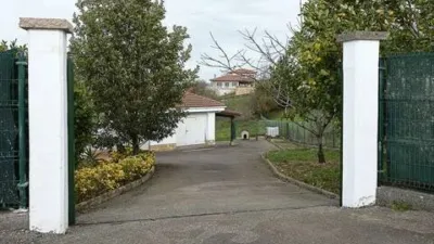 Chalet in La Manjoya-Parroquias Sur photo 14