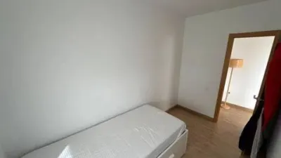 Apartment on Calle Cl Paz Azzati Cutanda photo 23