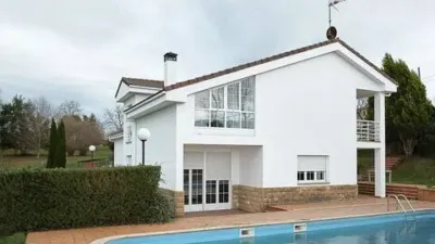 Chalet in La Manjoya-Parroquias Sur photo 5