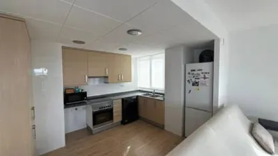 Apartment on Calle Cl Paz Azzati Cutanda photo 7