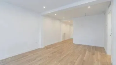 Apartment in Guindalera photo 6