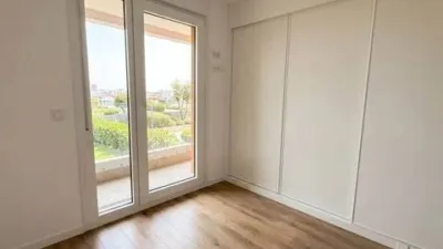 Piso en alquiler en Calle Colegio Virgen de la Milagrosa, Nueva Huca (Oviedo) de 1.300 €<span>/mes</span>