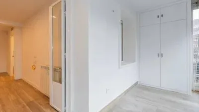 Apartment in Guindalera photo 8