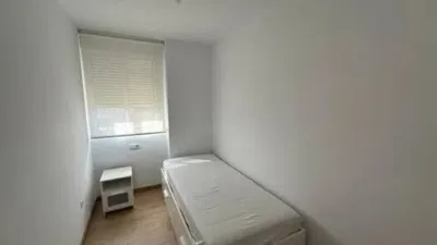 Apartment on Calle Cl Paz Azzati Cutanda photo 21