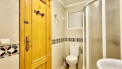 Apartment on Zoa Street photo 9