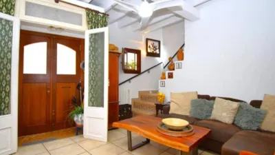 Chalet on Carrer d'Antoni Maura photo 3