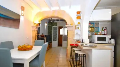 Chalet on Carrer d'Antoni Maura photo 17