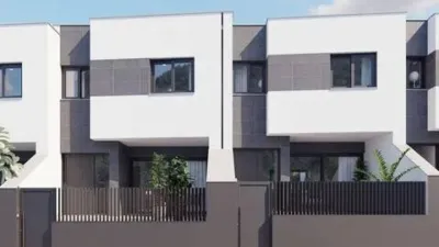 Terraced house on Calle de la Luz photo 4