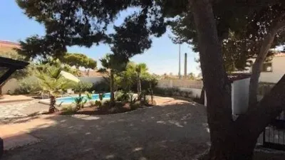Chalet for sale in Las Adelfas-Benicolada-Garduix photo 10
