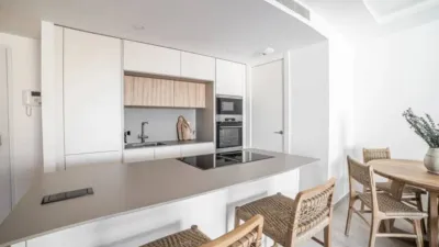 Apartment on Avenida de Santa Amalia photo 13