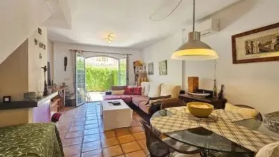 Chalet in Golf Bahia Urbanization photo 8