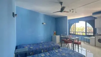 Apartment on Avenida de Rafael Puig Lluvina photo 2