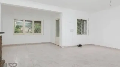 Apartment in Sant Boi de Llobregat photo 2