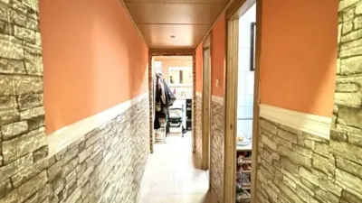 Piso en Carrer d'Amèrica photo 18