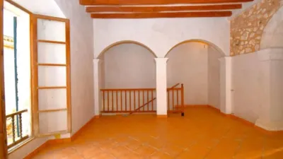 Chalet on Carrer de Joan Mieres photo 7