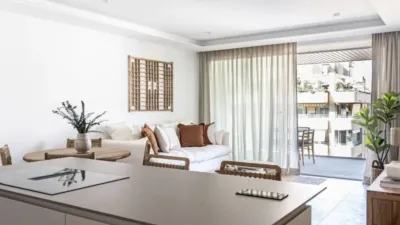 Apartment on Avenida de Santa Amalia photo 9