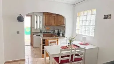 Apartment on Calle Los Altos de Guardamar, No Number photo 3